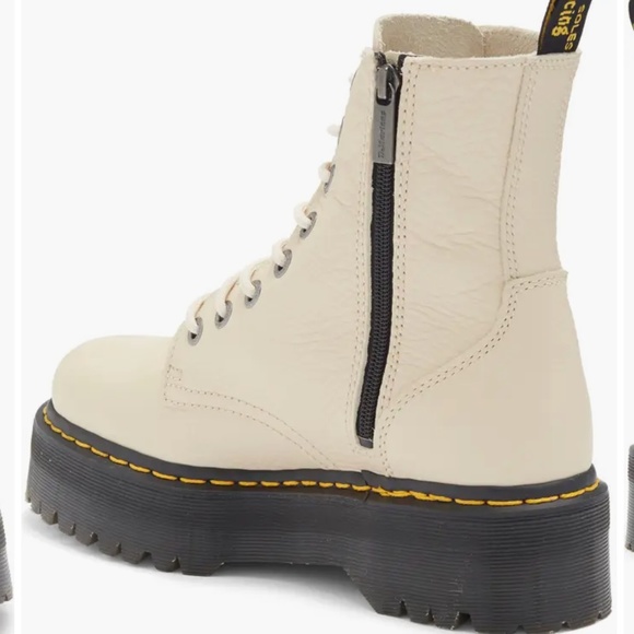 NEW Dr. Martens Gender Inclusive Jadon III Platform Boot - Picture 3 of 8